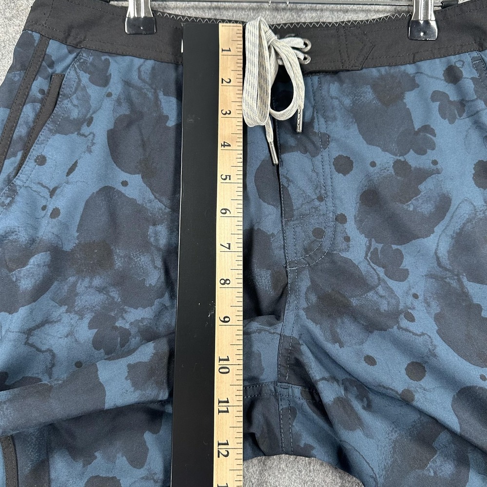 Vuori Shorts Mens 30 Blue Black Camo Cruise Board Short Hybrid Swim V314 - Picture 6 of 13